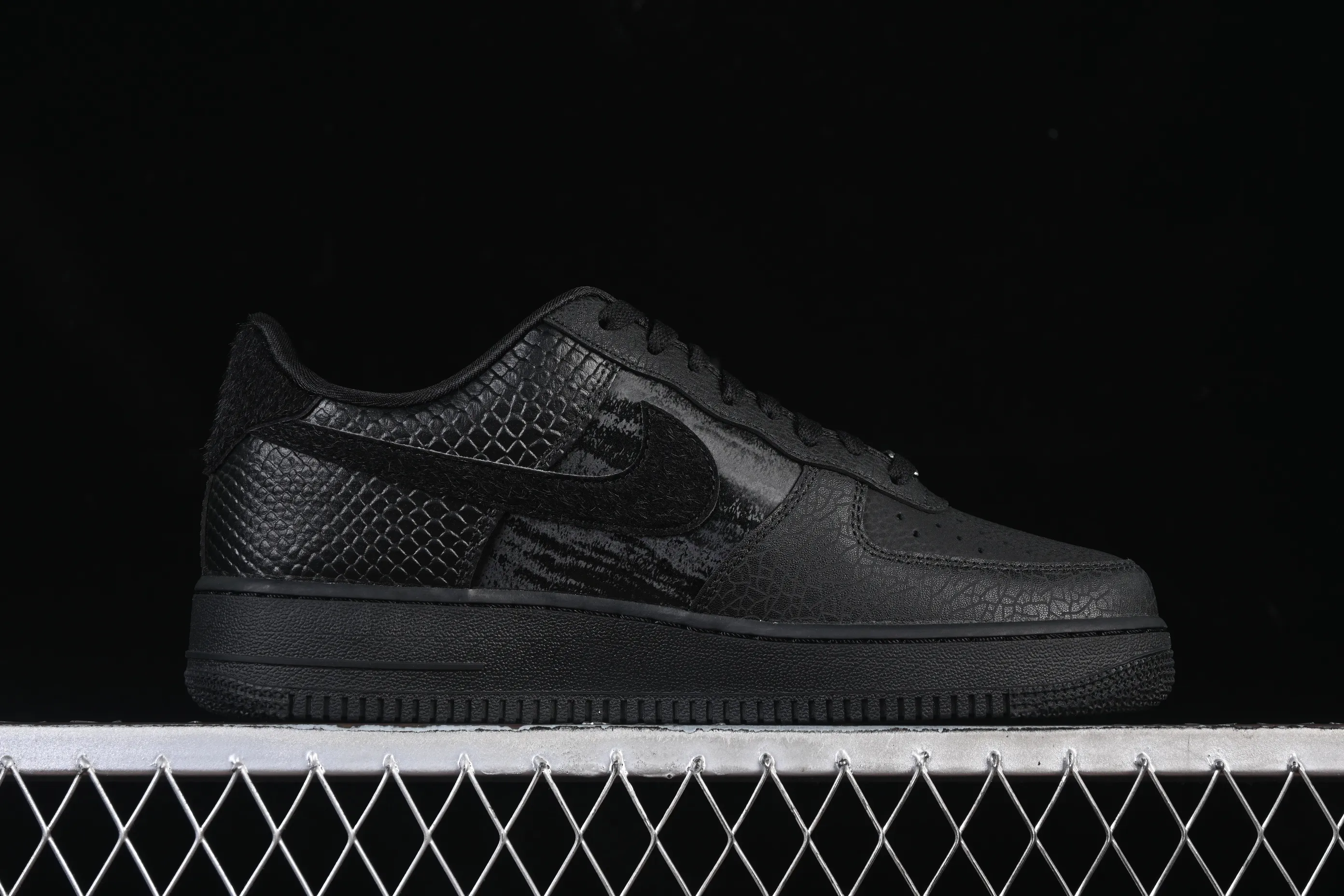 All categories Nk Air Force 1 Air Force series Nk Air Force 1 Low Air Force low-top Nike Air Force 1'07 Low Air Force 1 low-top casual sneakers HQ1977-001